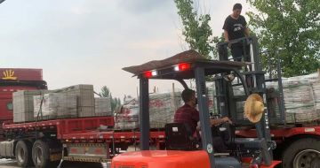 防城港 黄金麻冰裂纹，地铺石装车