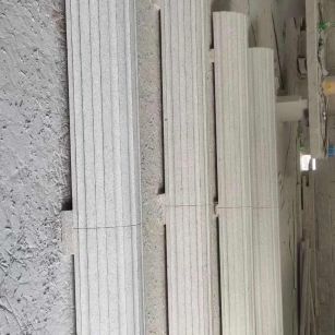 防城港 花岗岩厂家带你看白麻花岗岩门楼大柱柱皮