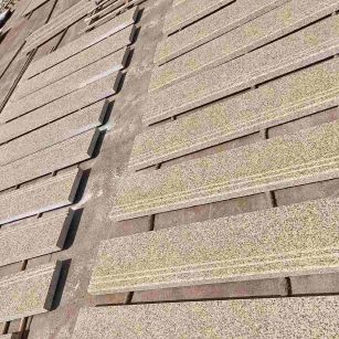 防城港 黄金麻花岗岩光面楼梯踏步