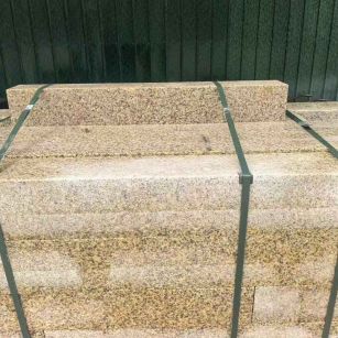 防城港 黄金麻花岗岩石材机切面栏杆料半成品