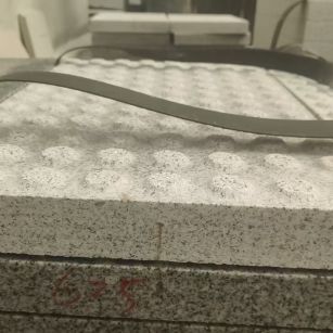 防城港 芝麻白花岗岩6.0公分荔枝面五轴加工雕刻盲点