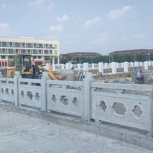 防城港 白麻花岗岩荔枝面河道栏杆