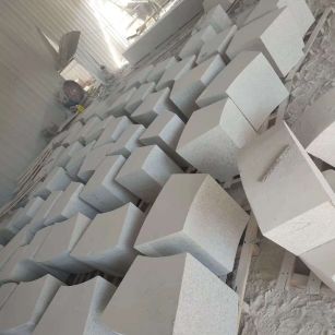 防城港 白麻花岗岩异形坐凳