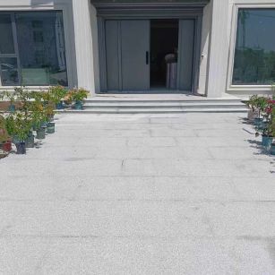 防城港 芝麻白花岗岩地铺石地面铺装