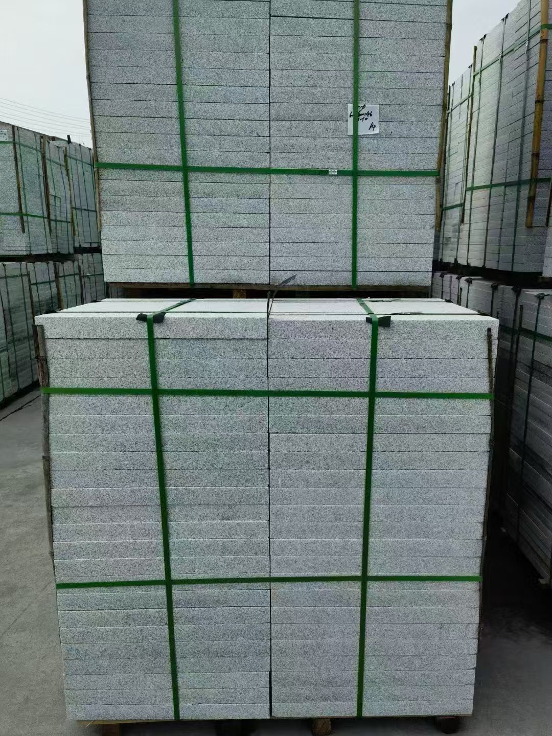 防城港 芝麻白火烧，园林广场市政工程地铺石，1.8~5.0厚均有现货