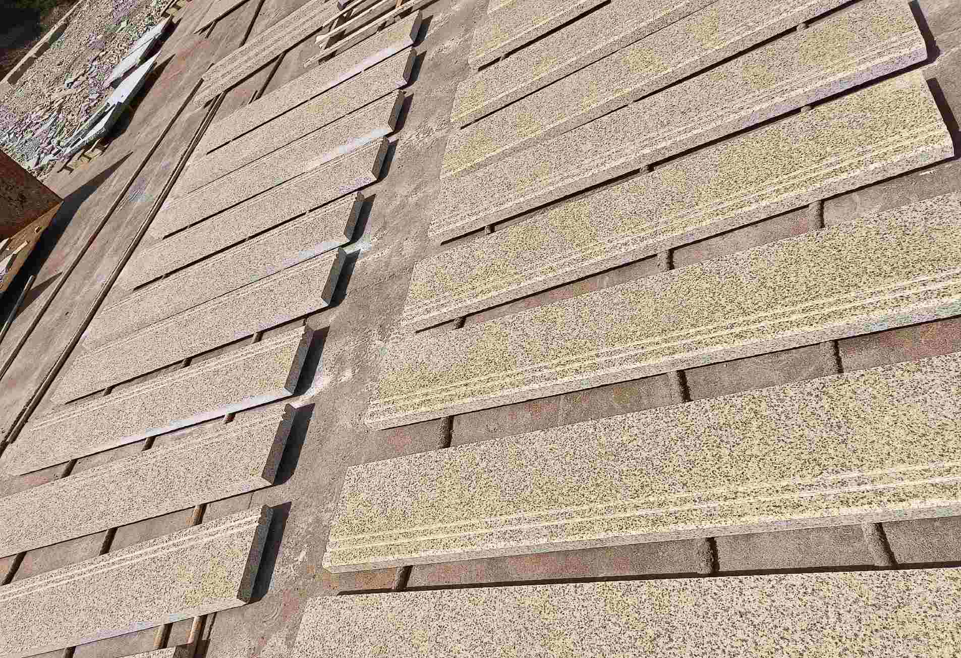 防城港 黄金麻花岗岩光面楼梯踏步