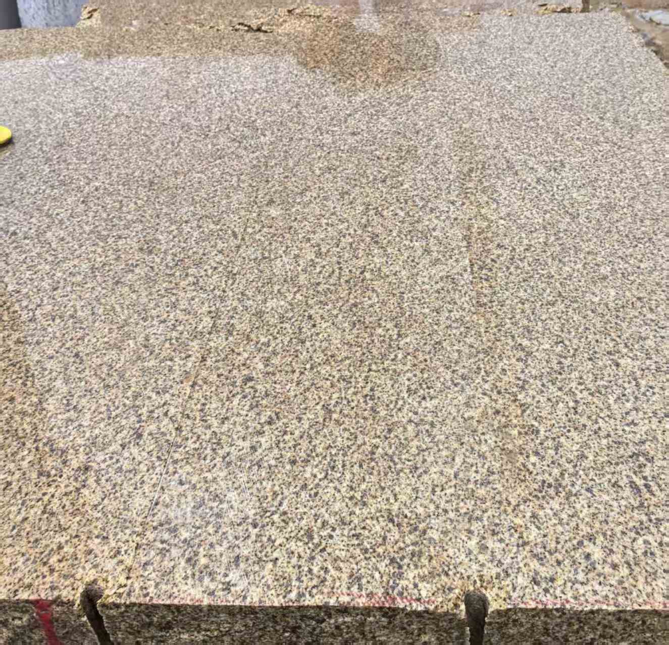 防城港 黄金麻花岗岩石材方料