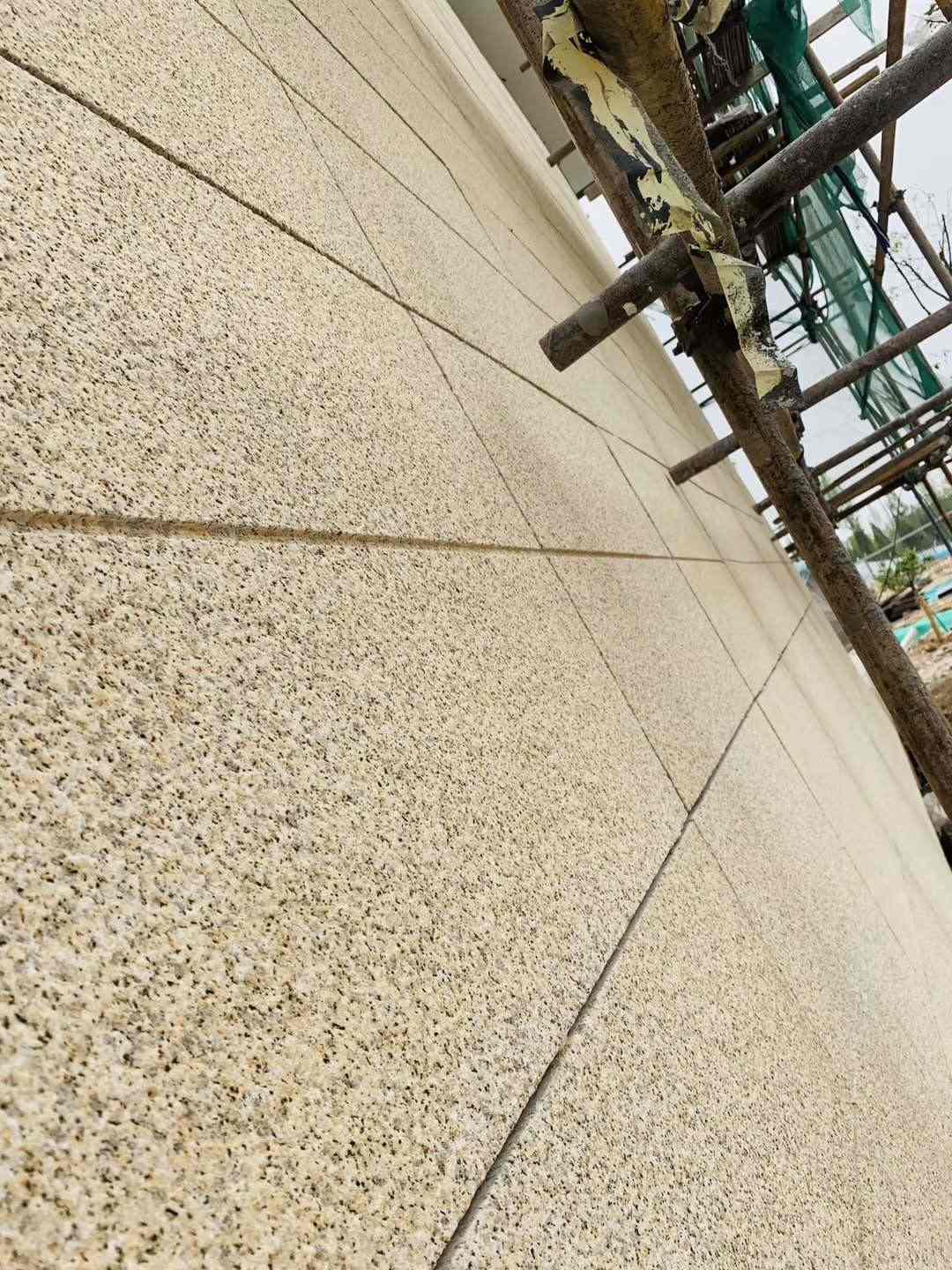 防城港 黄金麻花岗岩荔枝面外墙干挂石材效果示例