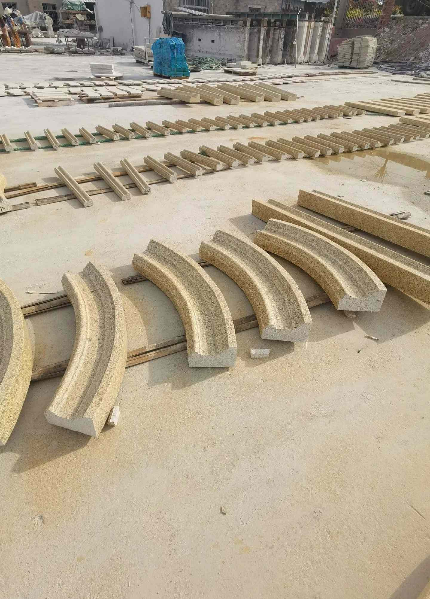 防城港 黄金麻花岗岩别墅线条