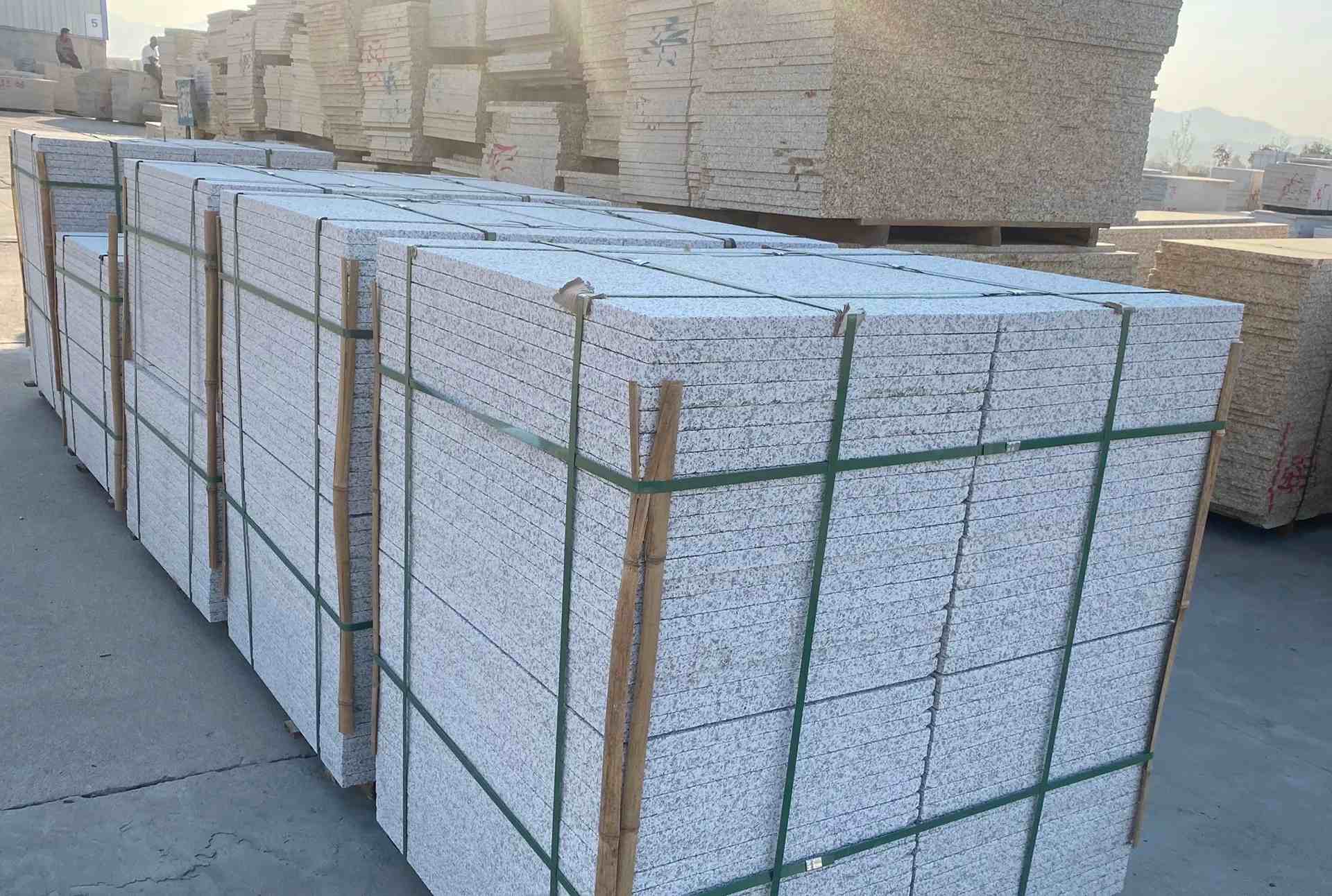 防城港 白麻花岗岩荔枝面地铺石