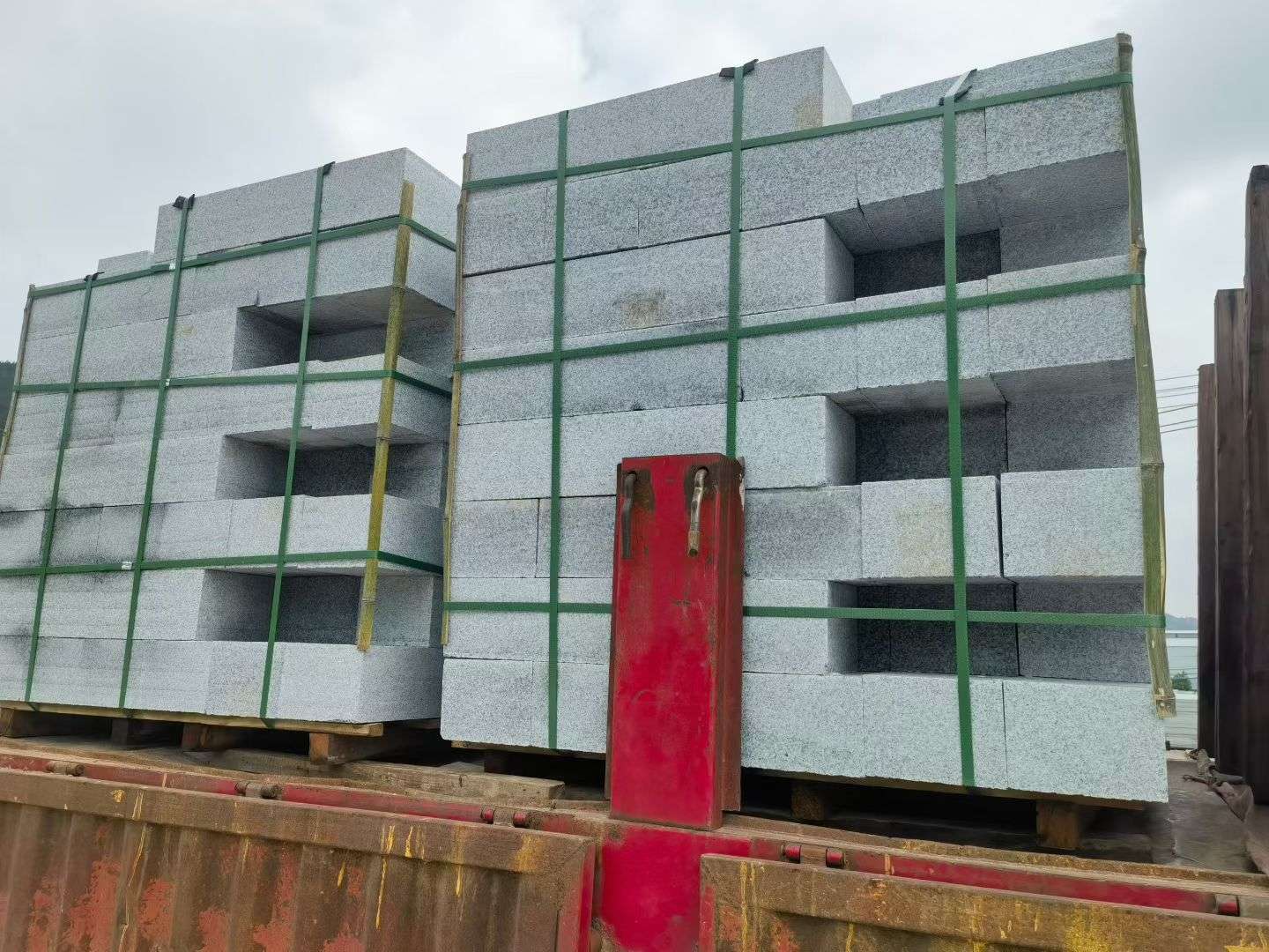 防城港 芝麻白花岗岩路沿石，平石，路侧石，马路牙子，路缘石，立缘石，平缘石等