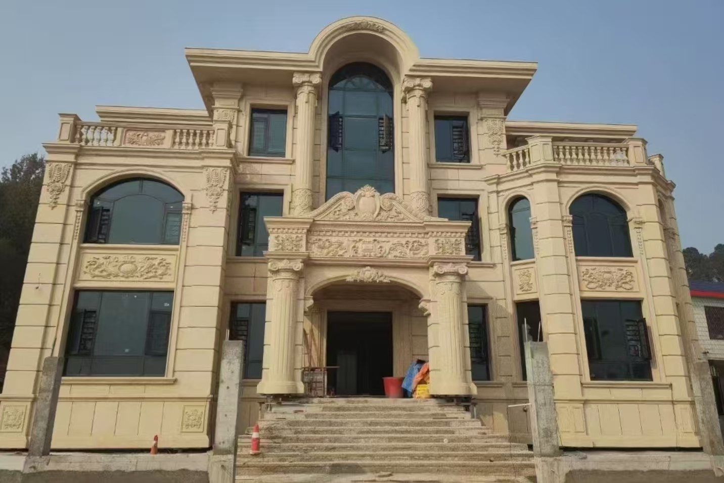 防城港 黄金麻花岗岩别墅外墙干挂