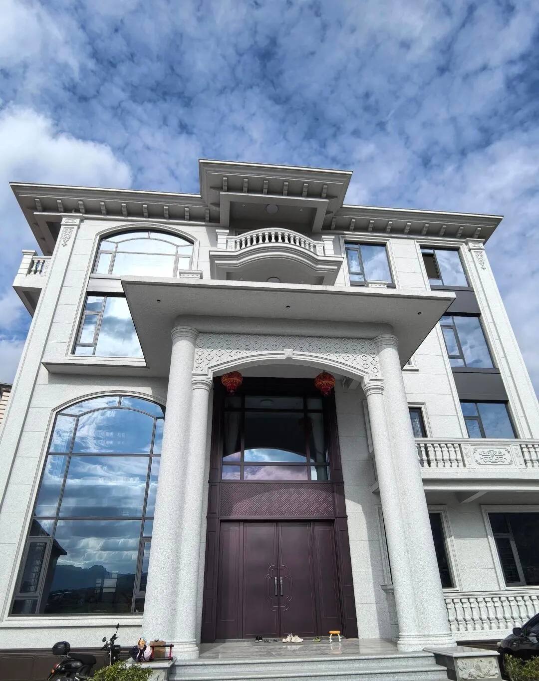 防城港白麻别墅外墙干挂石材效果示例