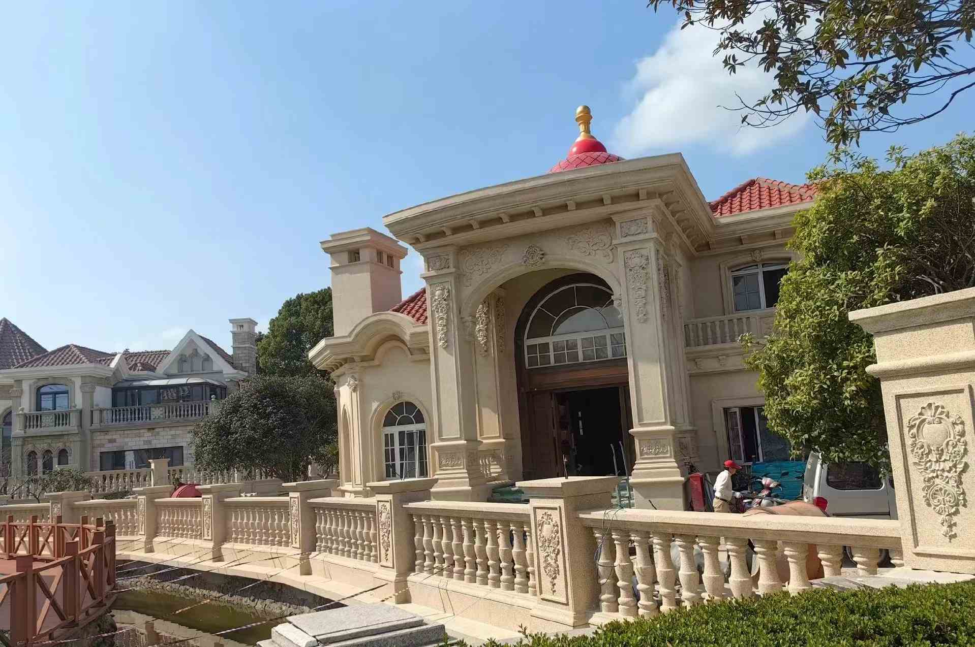 防城港 黄金麻花岗岩欧式别墅