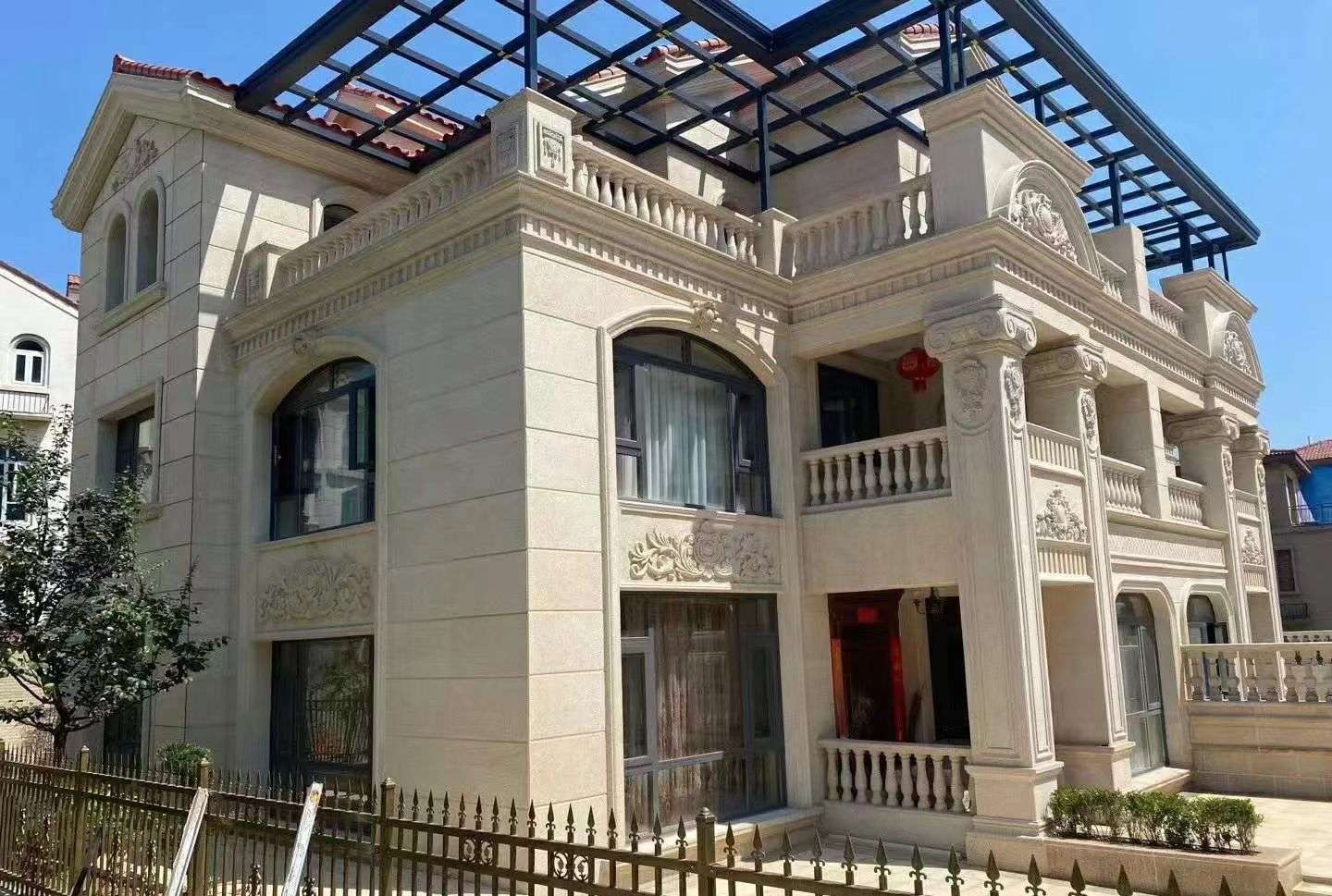 防城港 黄金麻花岗岩荔枝面别墅外墙干挂